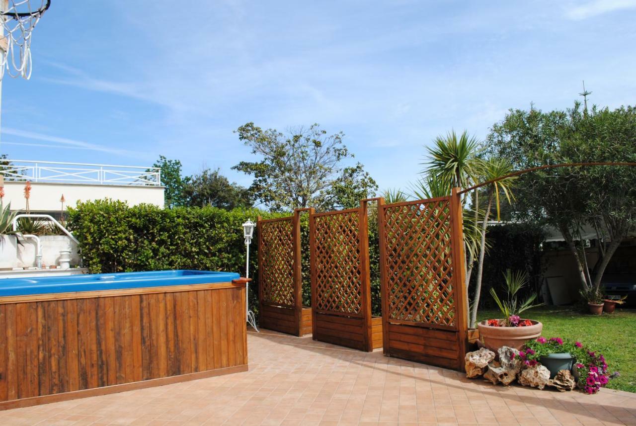 Villa Regina B&B Nettuno Eksteriør billede